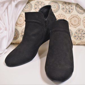 NWOT Croft&Borrow Ortholite Abril Ankle Boots